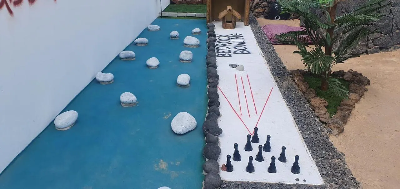Villa Fun Family Villa-Crazy Golf Course-Heated Pool-Cocktail Bar-Jacuzzi-Games Room-Wifi &Uk Tv Puerto del Carmen  Spain