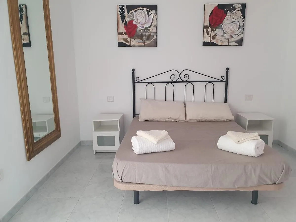 Villa Fun Family Villa-Crazy Golf Course-Heated Pool-Cocktail Bar-Jacuzzi-Games Room-Wifi &Uk Tv Puerto del Carmen